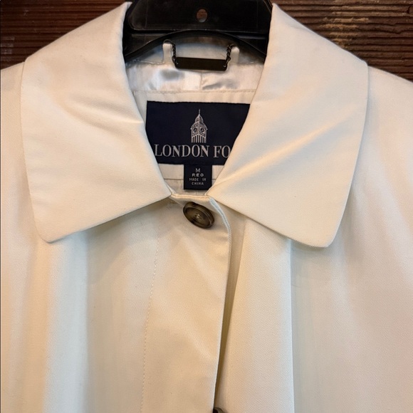 London Fog Women's Cream Trench Coat - Picture 4 of 7